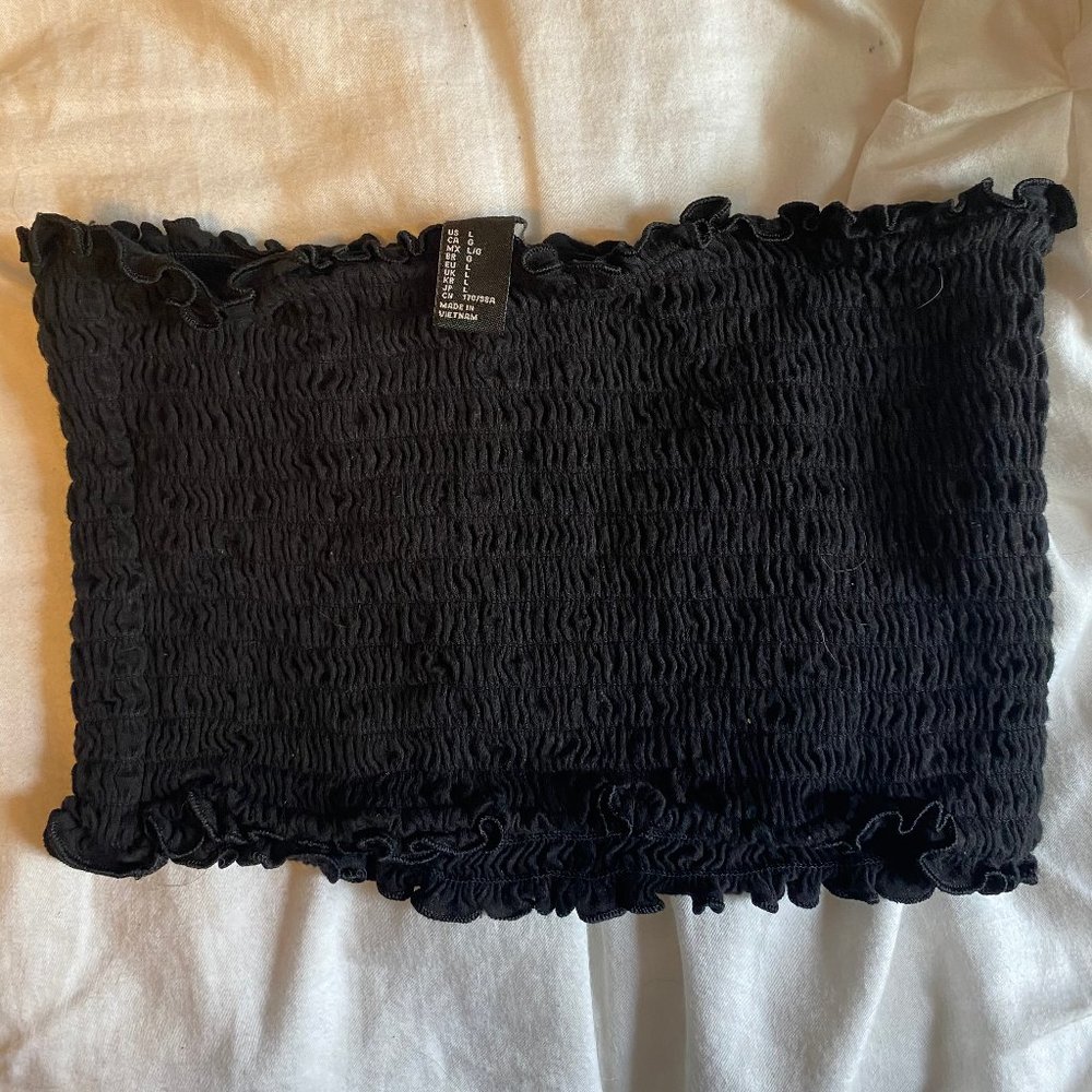 Black Sleeveless Crop Top